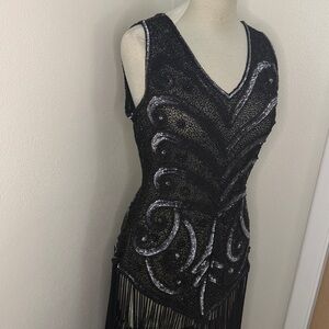 Unique Vintage black sleeveless flapper fringe sequin dress medium m